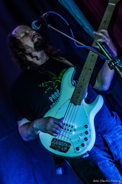 img00019.jpg
