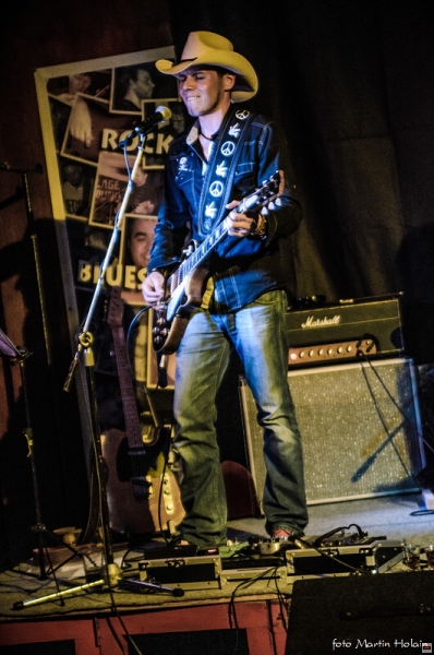 img00042.jpg